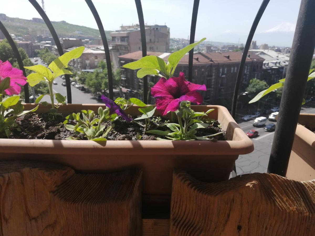 Yerevan-Sky With Terrace Exterior photo