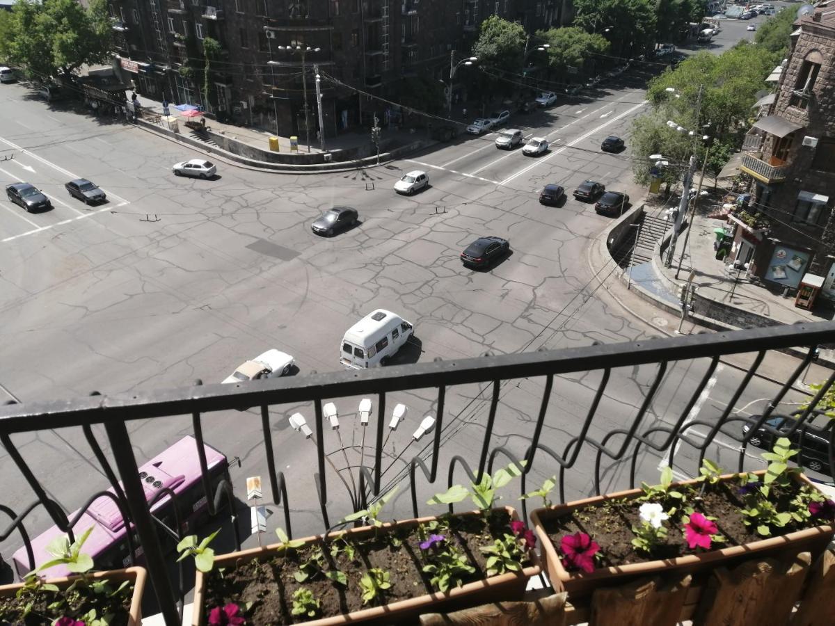 Yerevan-Sky With Terrace Exterior photo